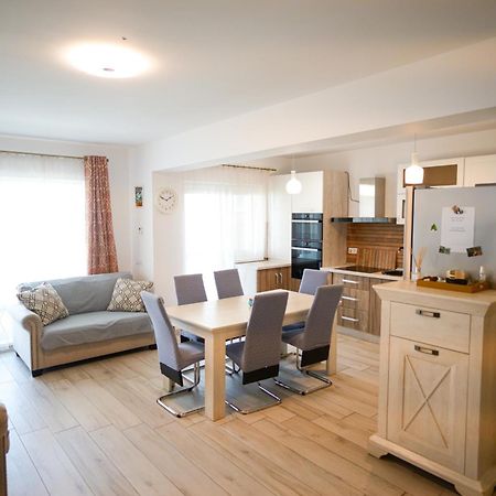 Hunyadi Luxury Dna Stanca 1 Apartamento Sibiu Exterior foto